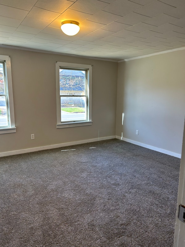 Building Photo - 215 W 1st St S