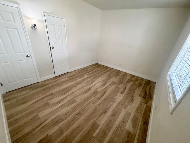 Building Photo - M Sullivan