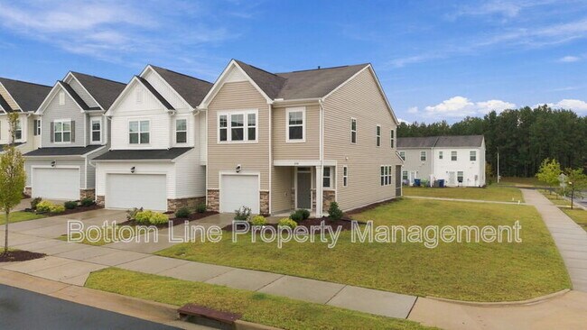 Building Photo - 5000 Arkose Dr