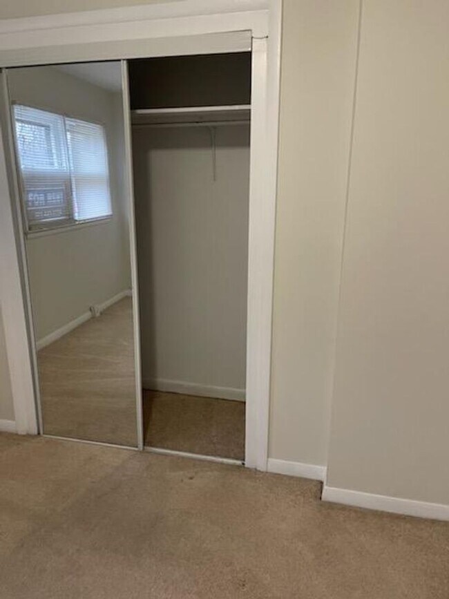 Building Photo - 231-33 Miles Avenue