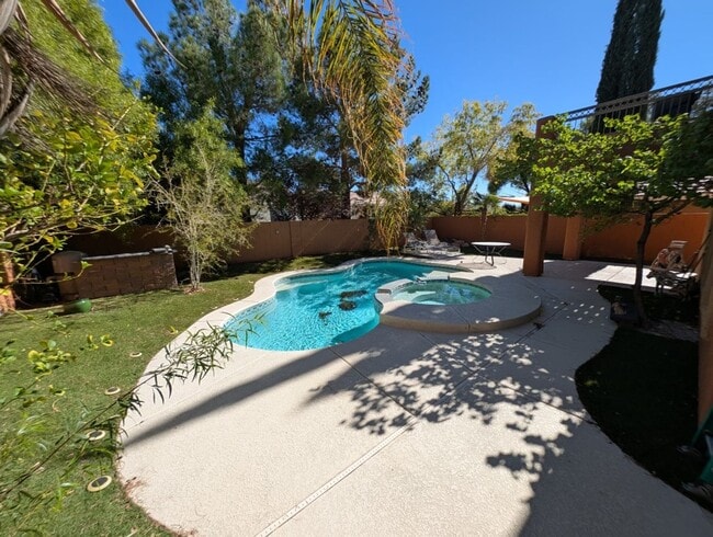 Building Photo - 10108 Oakmoor Pl