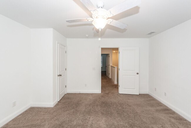 Building Photo - 7102 Channel Park Dr