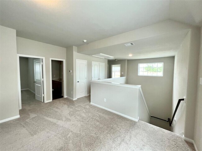 Building Photo - 14044 Paddlefish Dr