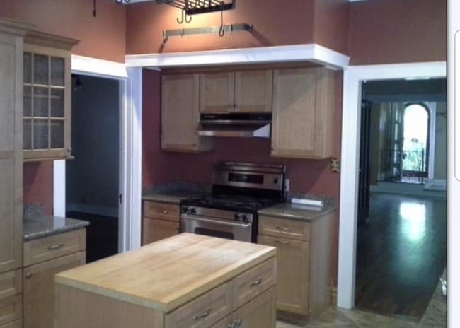 Building Photo - 323 Furr Dr