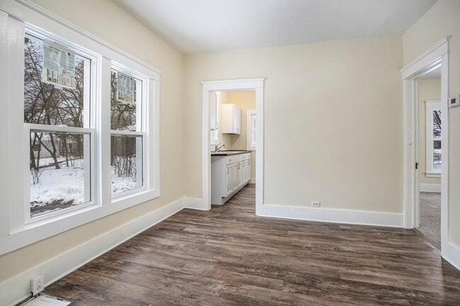 Building Photo - 195 Hubbard St