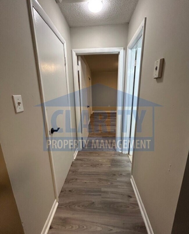 Building Photo - 1705 Clemmer St NE