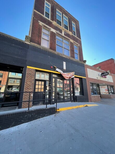Building Photo - 1211 Howard St