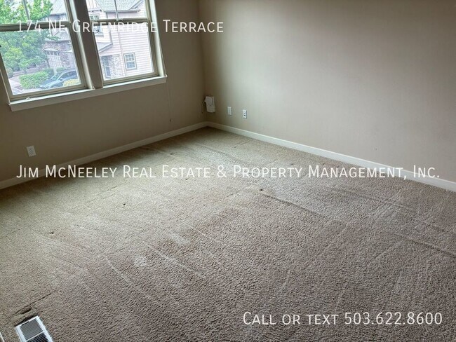 Building Photo - Available Now! 4 Bedroom Home with Firepla...