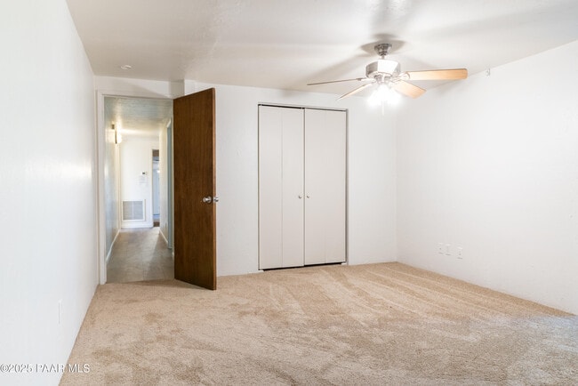 Building Photo - 3225 N Starlight Dr