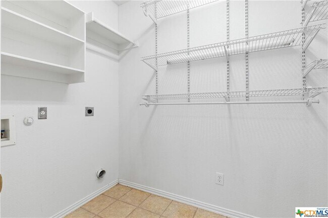 Building Photo - 156 Pecanwood S