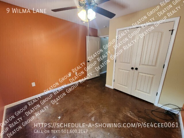 Building Photo - 9 Wilma Ln