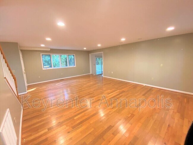Building Photo - 1161 Green Holly Dr