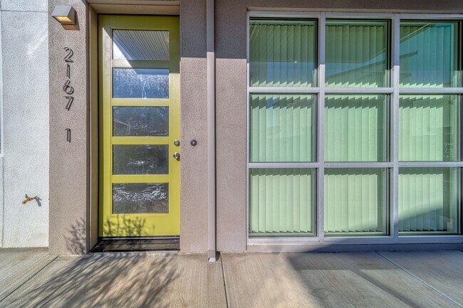 Building Photo - 2175 Kenrick Ln