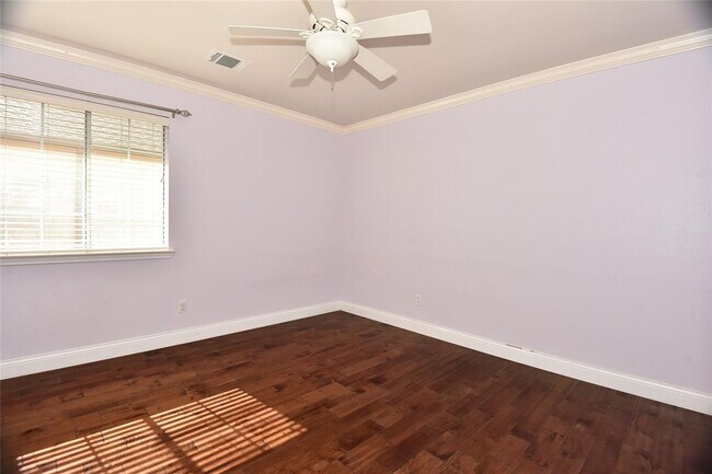 Building Photo - 14605 Ballyclarc Dr