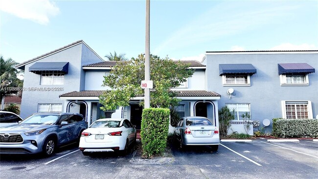 Building Photo - 6960 NW 173rd Dr