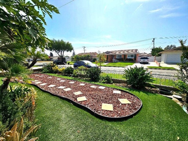 Building Photo - Beautiful Rental In Buena Park