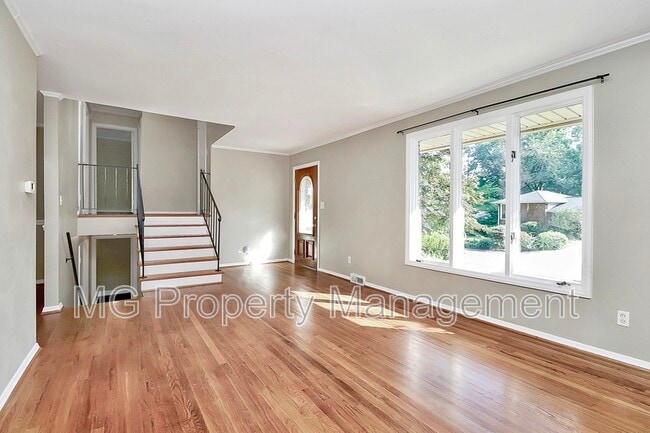 Building Photo - 5022 Furman Pl