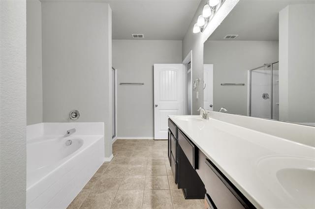 Building Photo - 8217 Spruce Meadows Dr