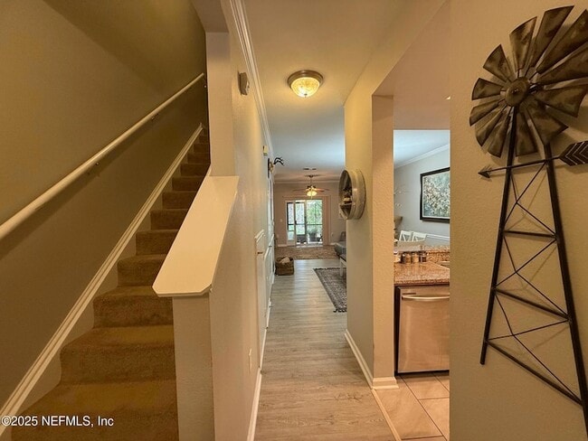 Building Photo - 10200 Belle Rive Blvd