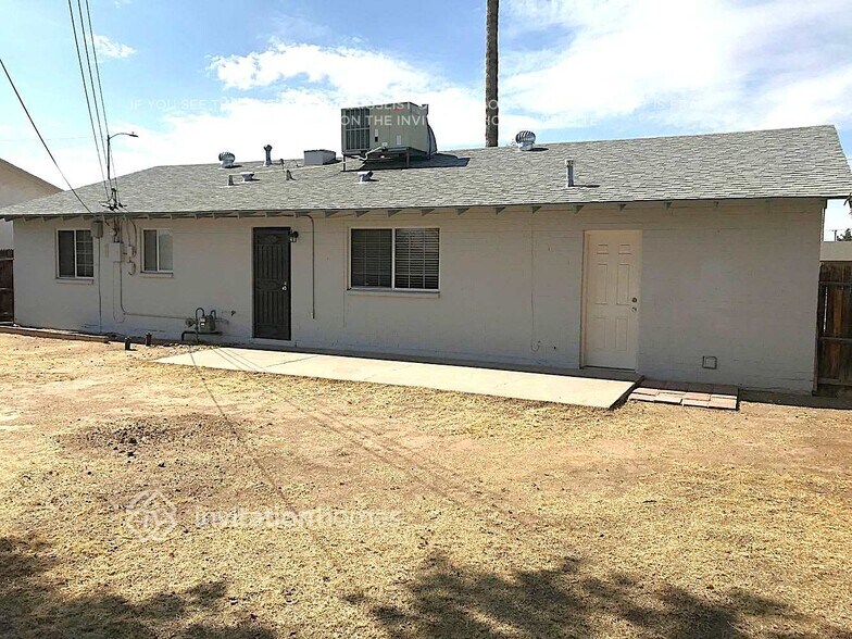 Building Photo - 3808 W Glendale Ave