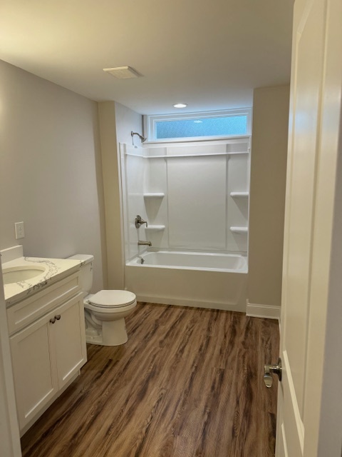 Bathroom - 1330 Dunsinane Dr