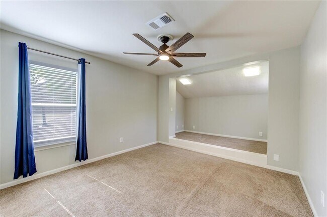 Building Photo - 15754 Walkwood Dr
