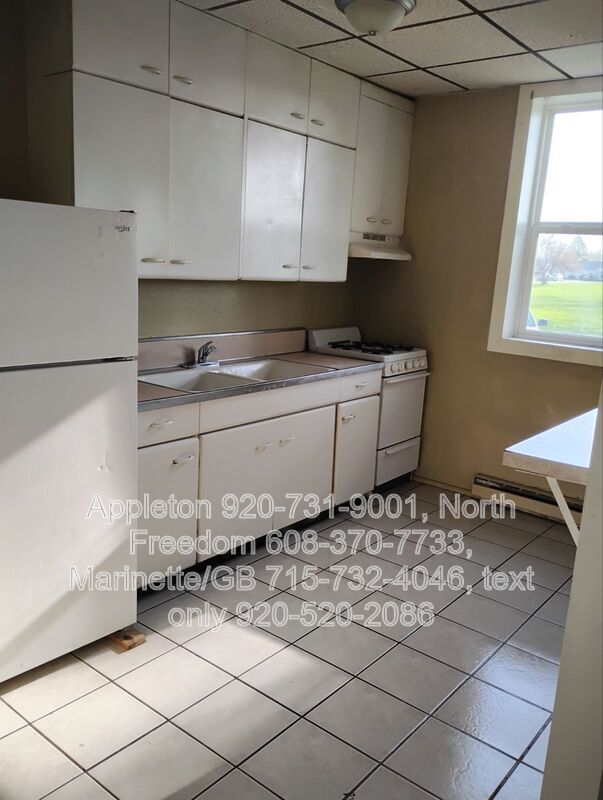 Building Photo - S7559 US 12 G7