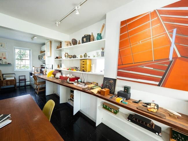 Building Photo - 214 Third St