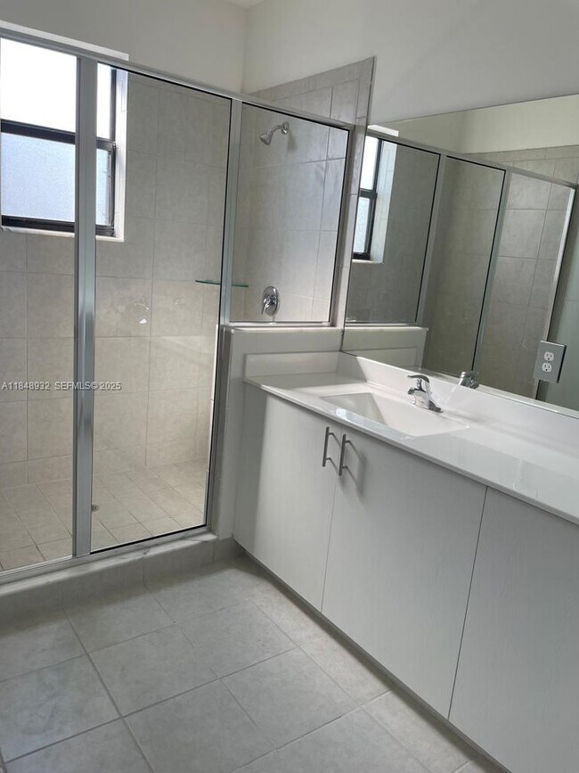 Building Photo - 212 SW 159th Ter