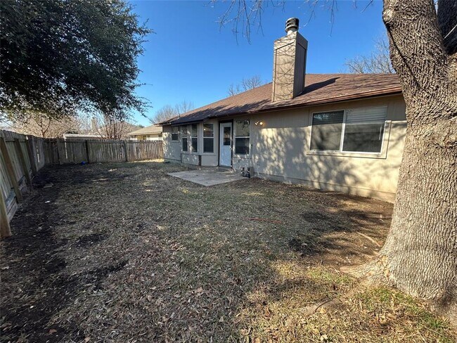 Building Photo - 516 Jefferson Ln