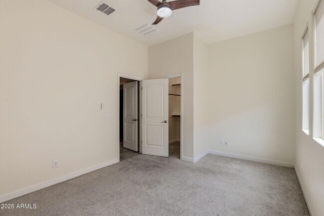 Building Photo - 1142 E Bajor St