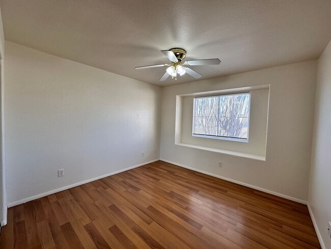 Building Photo - Great 3 Bedroom, 2 Bath Home Centrally located in Kingman!