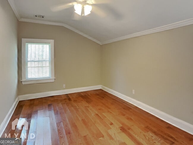 Building Photo - 1337 S Hairston Rd