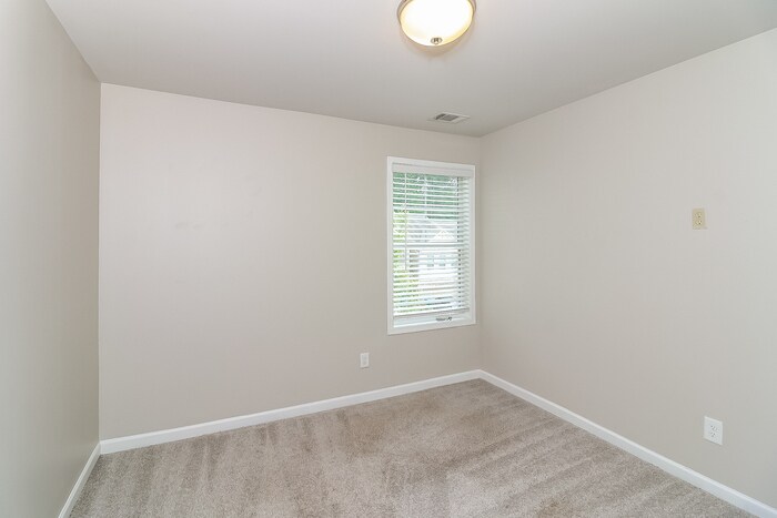 Building Photo - 3023 Creekside Overlook Wy