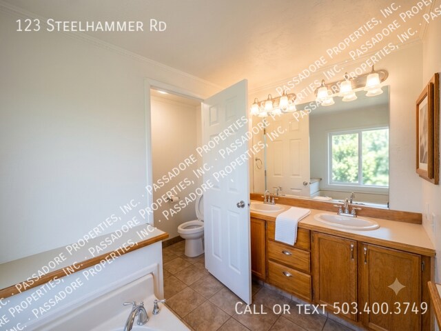 Building Photo - 123 Steelhammer Rd
