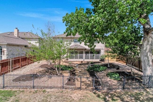 Building Photo - 4029 Lake Edge Way