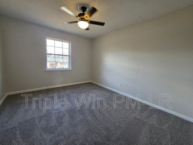 Building Photo - 1408 Johnson St