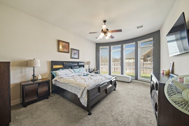 Building Photo - 2523 Crossvine Dr