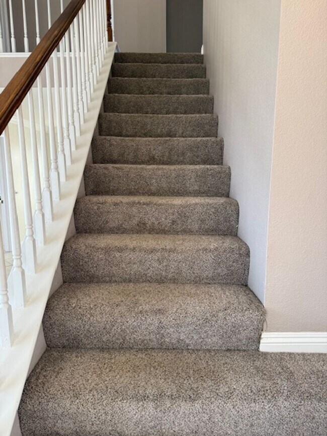 Building Photo - Spectacular view home in Anaheim Hills