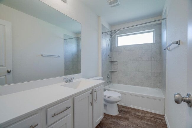Building Photo - 3200 Windy Vane Dr