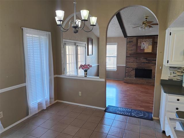 Building Photo - 2513 Crown Cir