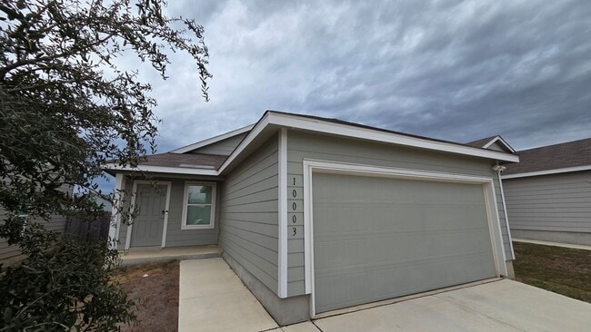 Building Photo - Half Off 1st Full Month Rent Northwest San Antonio Waterwheel Home