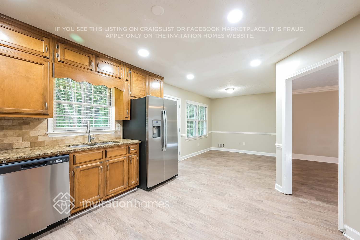 Building Photo - 3453 Woodlaurel Dr