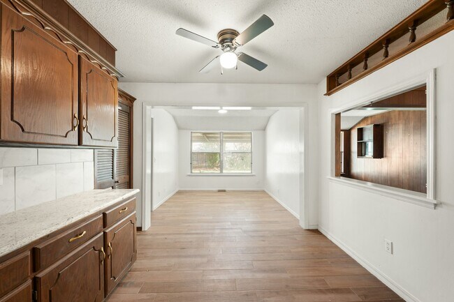Building Photo - 6321 NW 84th St