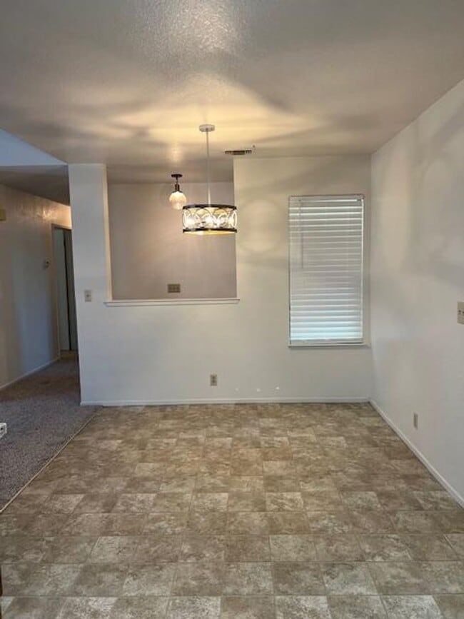 Building Photo - BEAUTIFULLY REMODELED 3 BED HOME IN ANTELOPE!