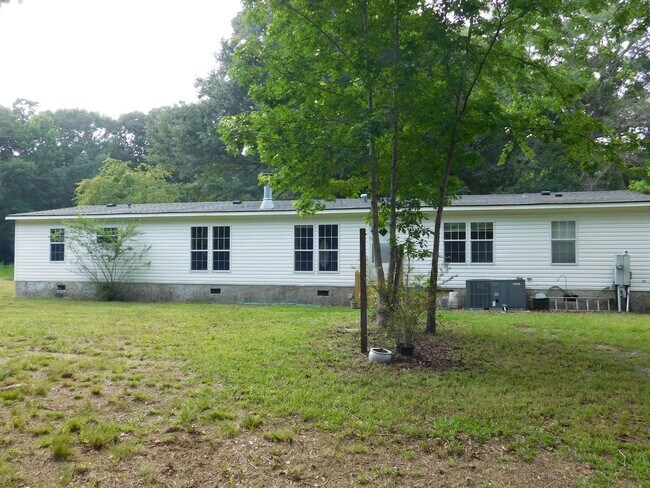 Building Photo - 900 Loftin Farm Rd