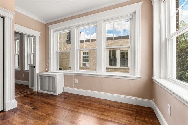 Building Photo - 132 Sewall Ave