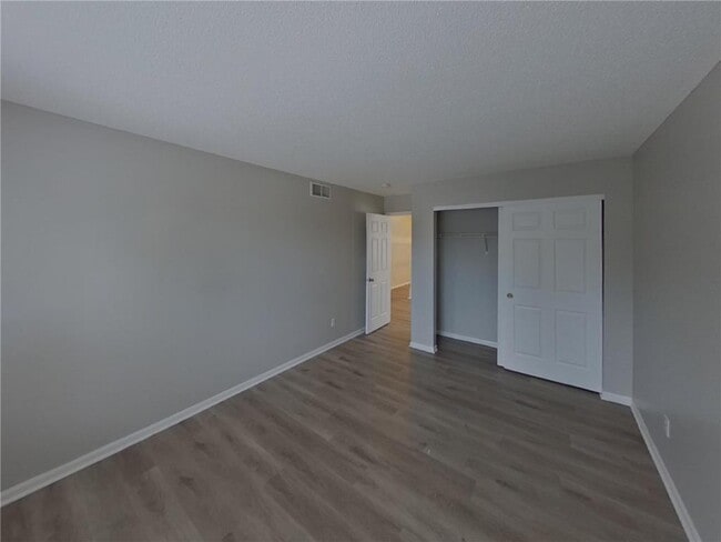 Building Photo - 16476 Jarrett Cir