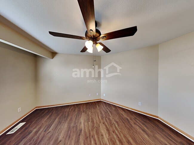 Building Photo - 3808 Ironhorse Drive