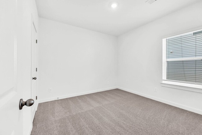 Building Photo - 2356 Woodmeadow Dr